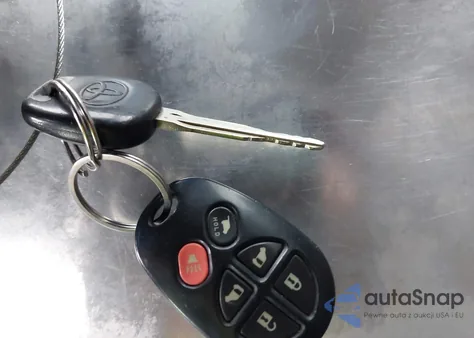 2006 Toyota Sienna Xle из США, поврежденный, VIN 5TDBA22C26S063700